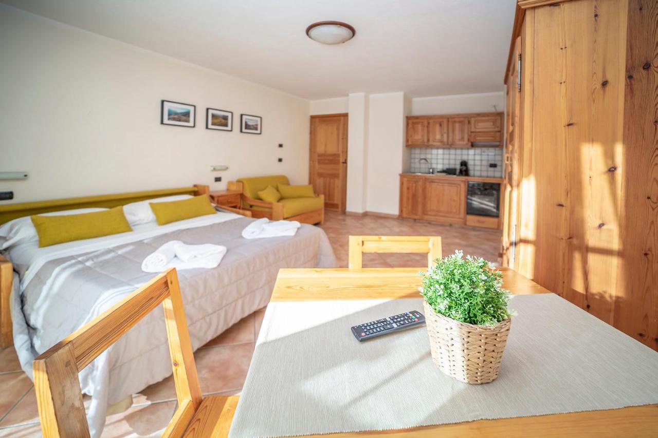 Residence Cascina Genzianella Оулькс Екстер'єр фото