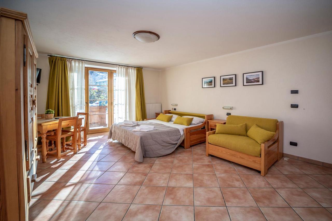 Residence Cascina Genzianella Оулькс Екстер'єр фото