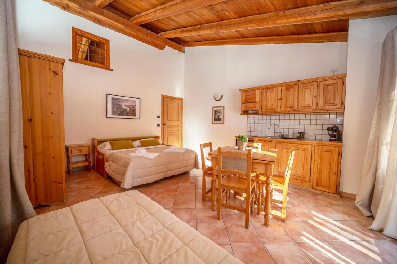 Residence Cascina Genzianella Оулькс Екстер'єр фото