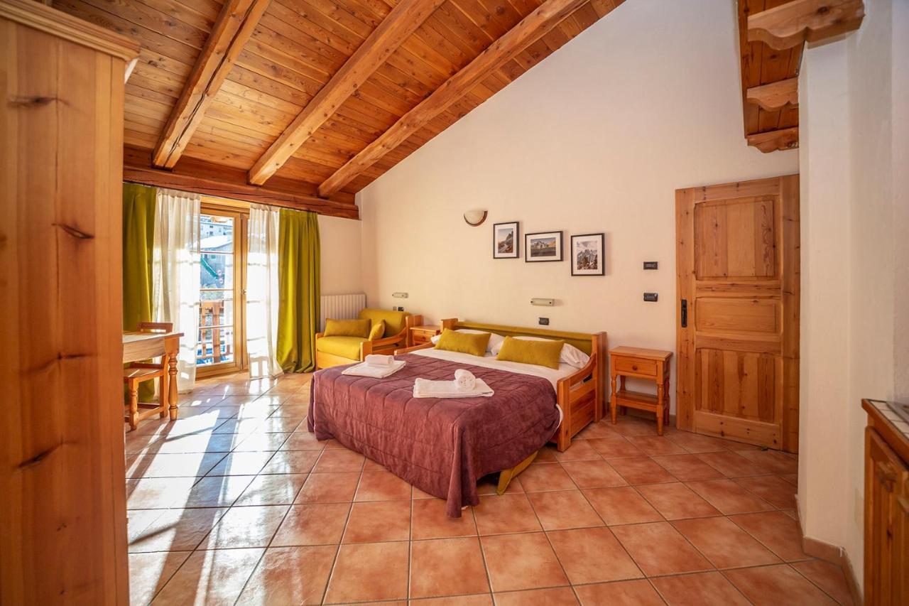 Residence Cascina Genzianella Оулькс Екстер'єр фото